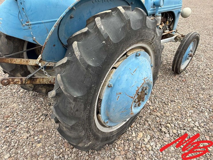 ford-8n-image-10
