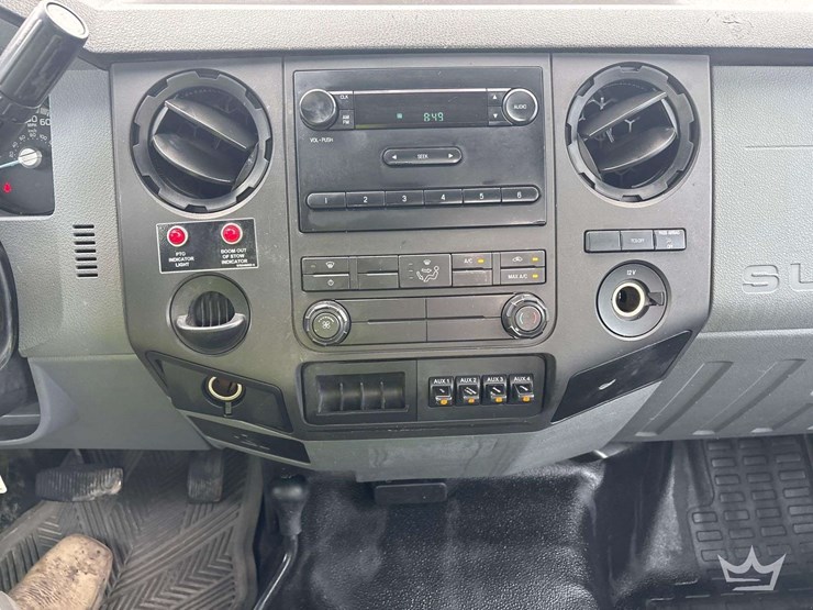 2015-ford-f550-image-12