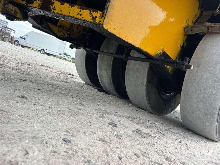 2000-bomag-bw11rh-image-12