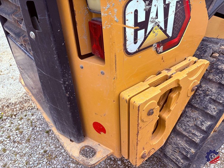 2020-caterpillar-259d3-image-26