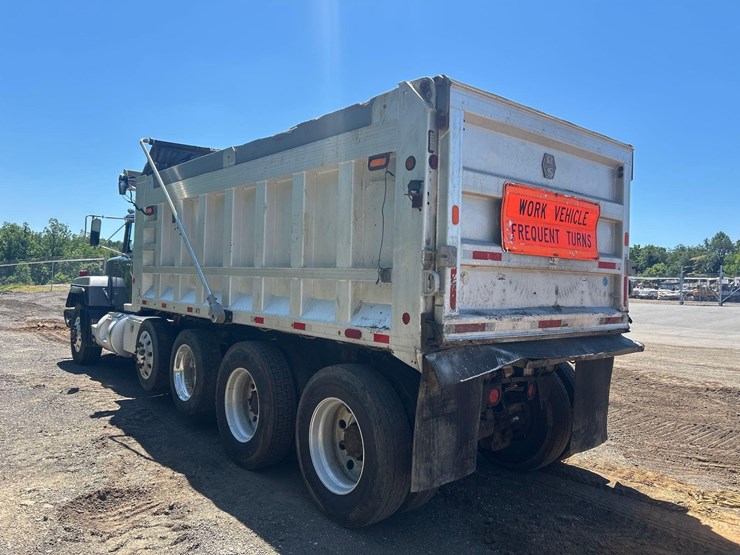 2001-mack-rd688s-image-4