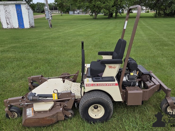2015-grasshopper-623t-image-8