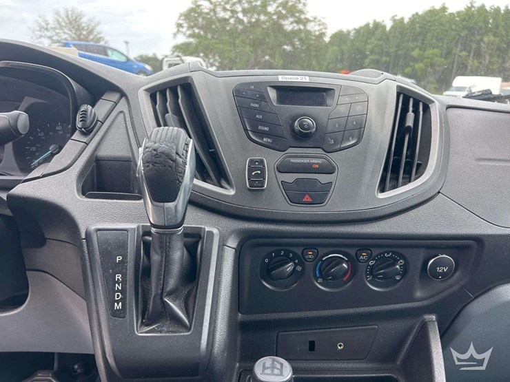 2016-ford-transit-image-18