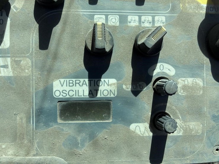 2012-hamm-hd110hv-image-19