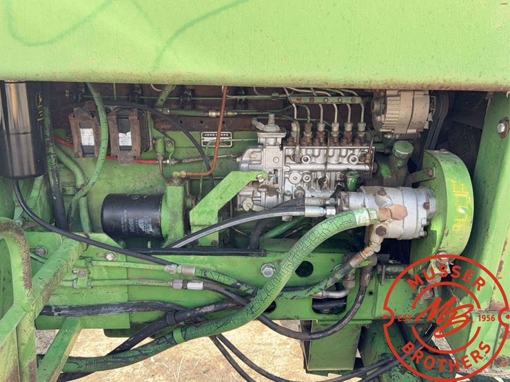 john-deere-5820-image-25