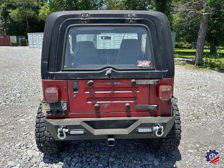 1994-jeep-wrangler-image-28