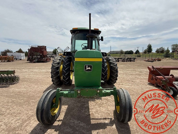 1975-john-deere-4030-image-7