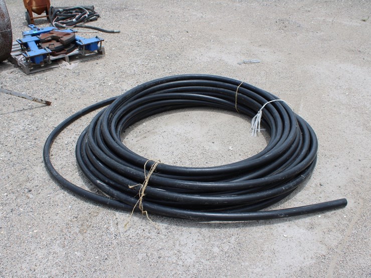 #1040-•-275-ft-1-1/2"-black-poly-pipe-image-1
