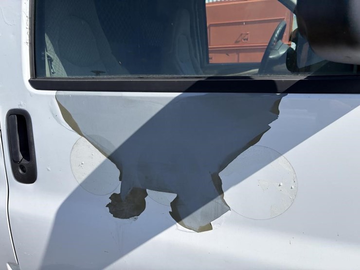 2004-chevrolet-express-2500-image-10
