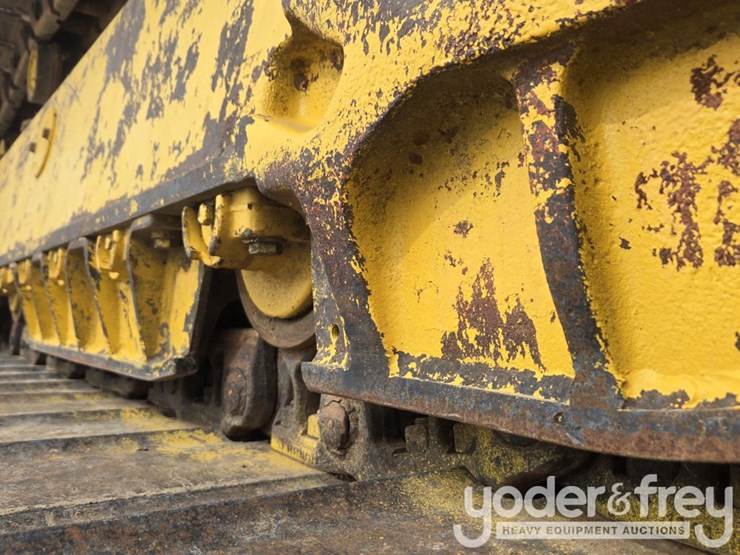 2022-komatsu-d61px-24-image-16