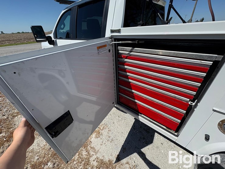 2024-chevrolet-3500hd-image-17