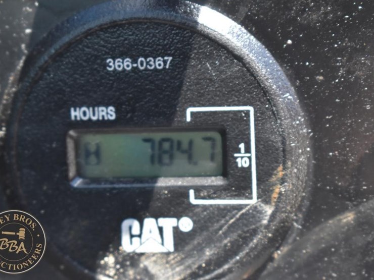2021-caterpillar-305.5e2-image-46