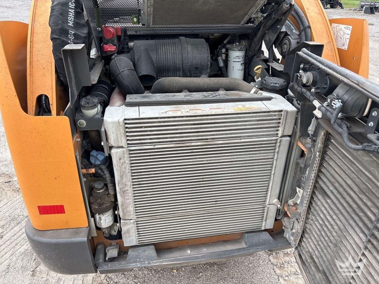 2022-case-tv450b-image-15