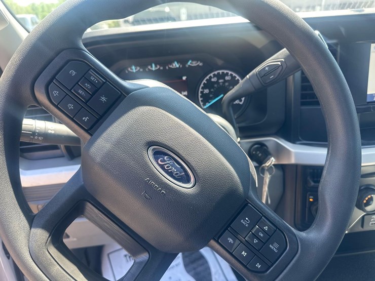 2026-ford-f550-xl-image-62