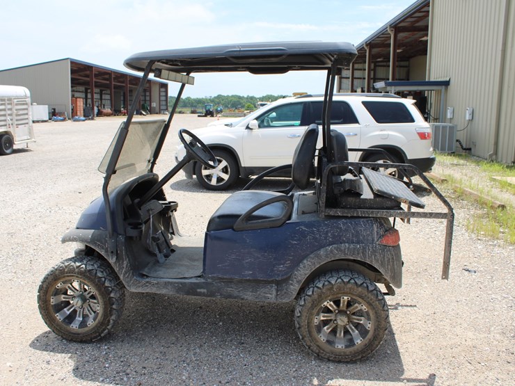 #2303-•-club-car-golf-cart-image-2