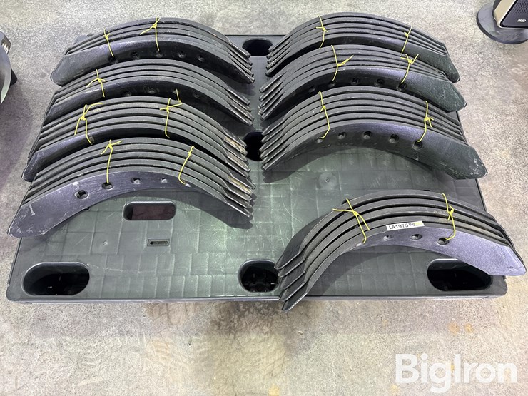 john-deere-2410-image-2