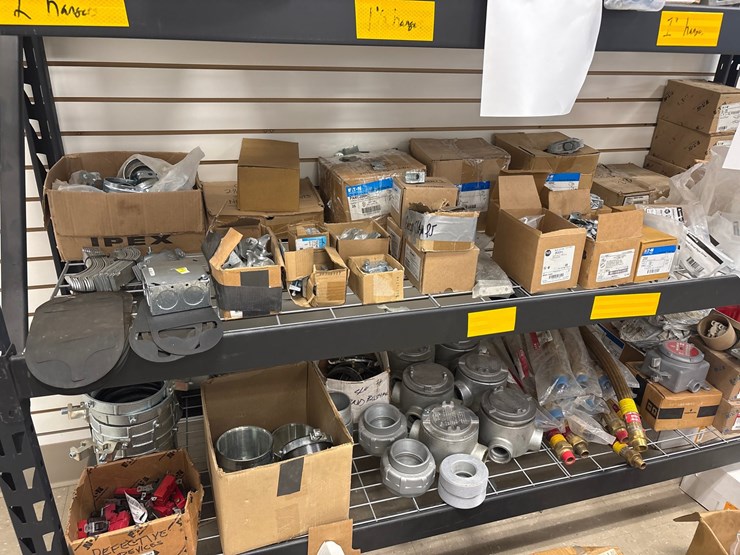 #4006-•-electrical-components---contents-of-one-shelf-unit-image-9