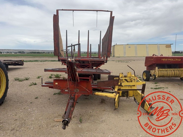 new-holland-1030-image-2