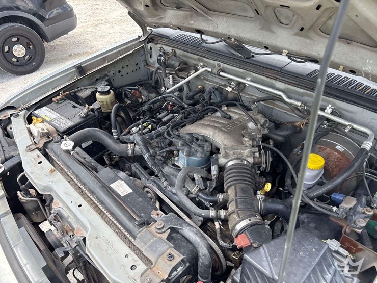 2002-nissan-frontier-image-8