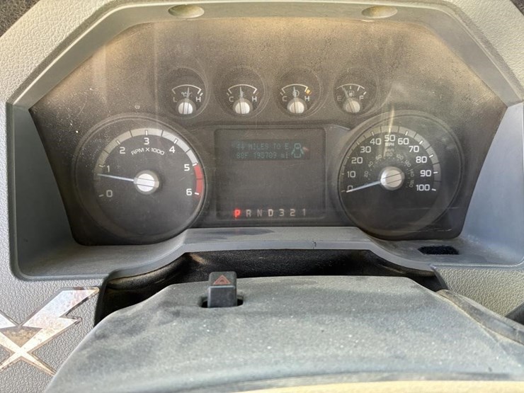 2012-ford-f550-image-17