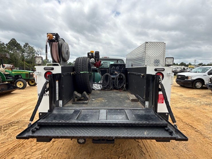 2014-ford-f350-image-6