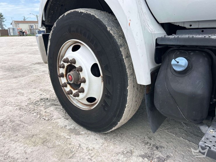 2019-ford-f750-image-54