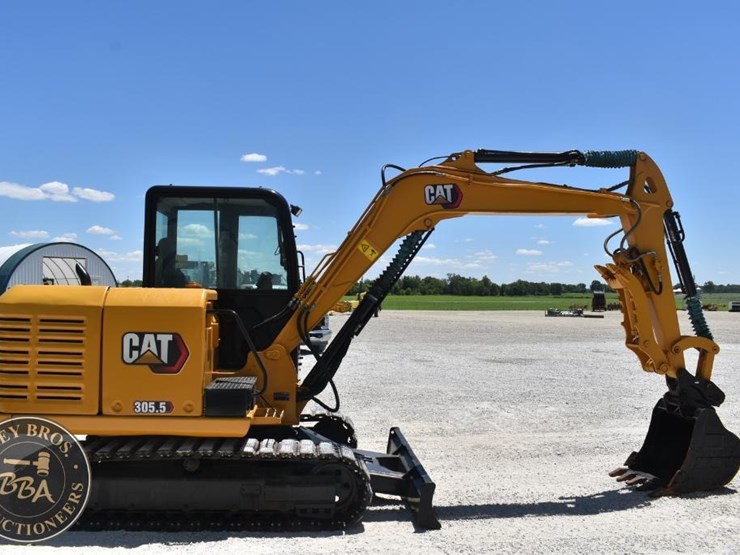 2021-caterpillar-305.5e2-image-6