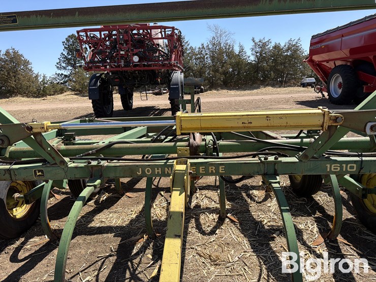 john-deere-36-image-17