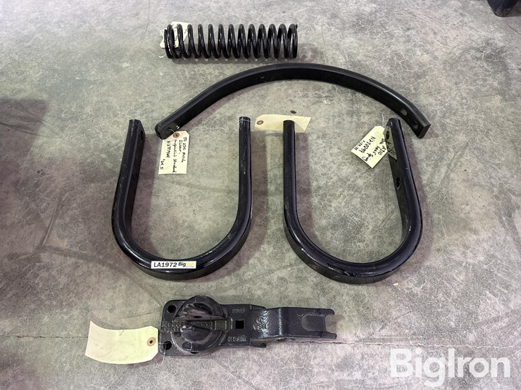 john-deere-2310-image-2
