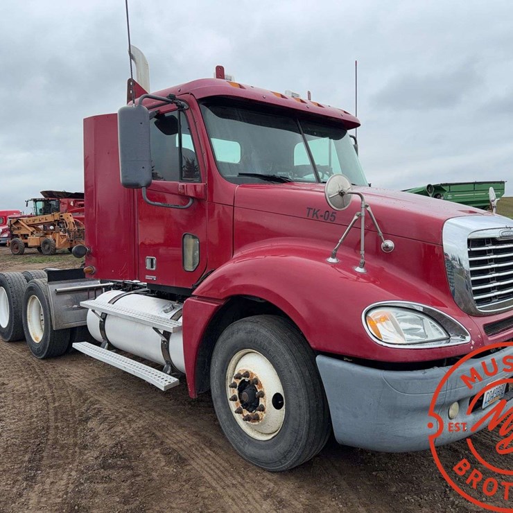 2007 FREIGHTLINER COLUMBIA 120