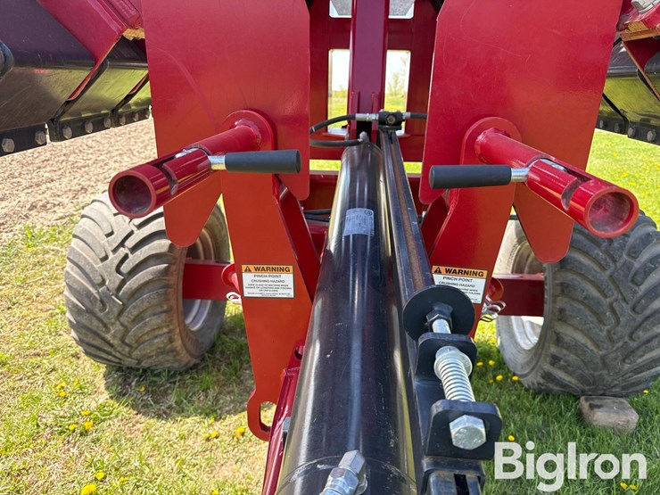 2020-case-ih-475-image-11