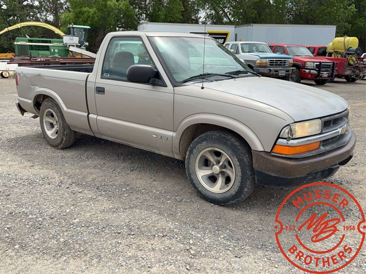 1999-chevrolet-s10-image-7
