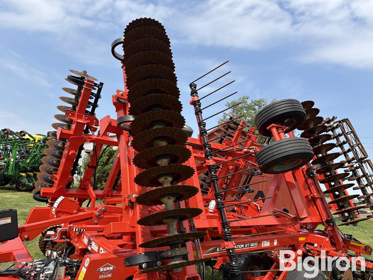 2020-kuhn-krause-8010-30-image-9