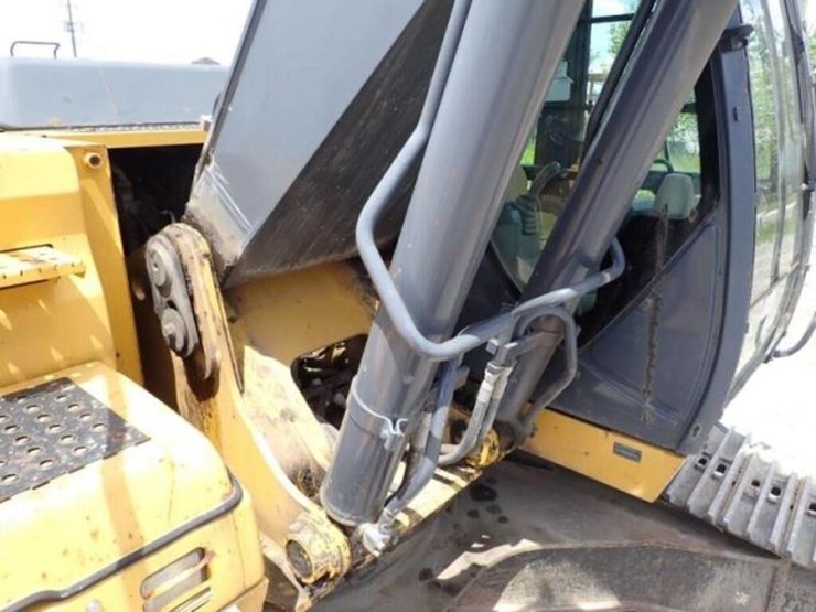 2009-deere-270d-lc-image-70