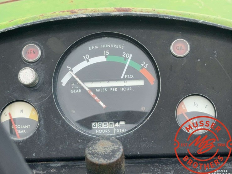 john-deere-3020-image-23