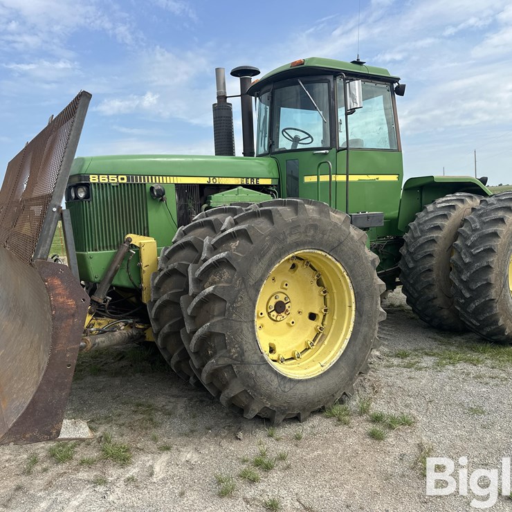 JOHN DEERE 8650
