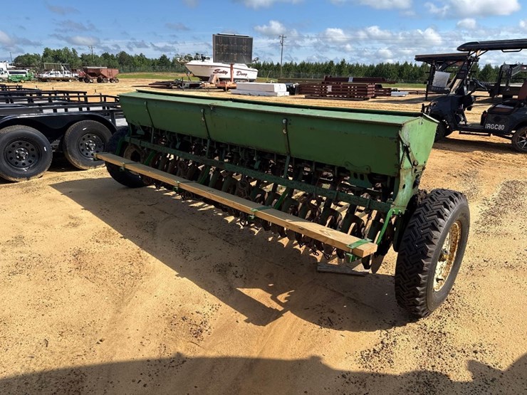 john-deere-10-image-4
