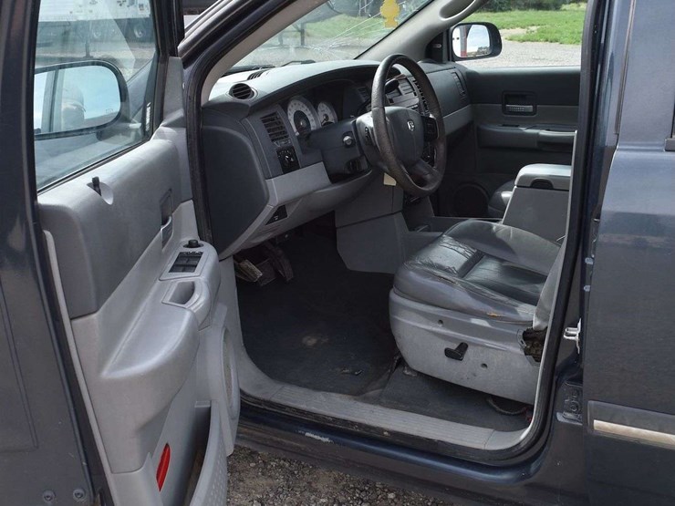 2007-dodge-durango-image-17
