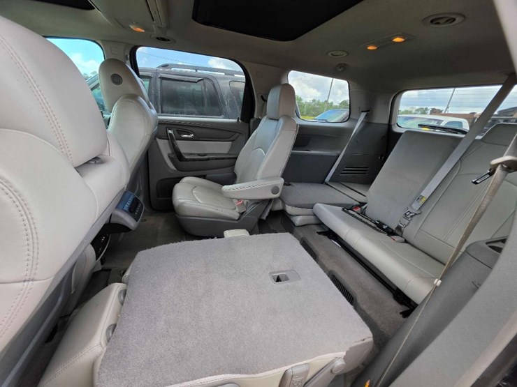 2018-gmc-acadia-slt-image-6