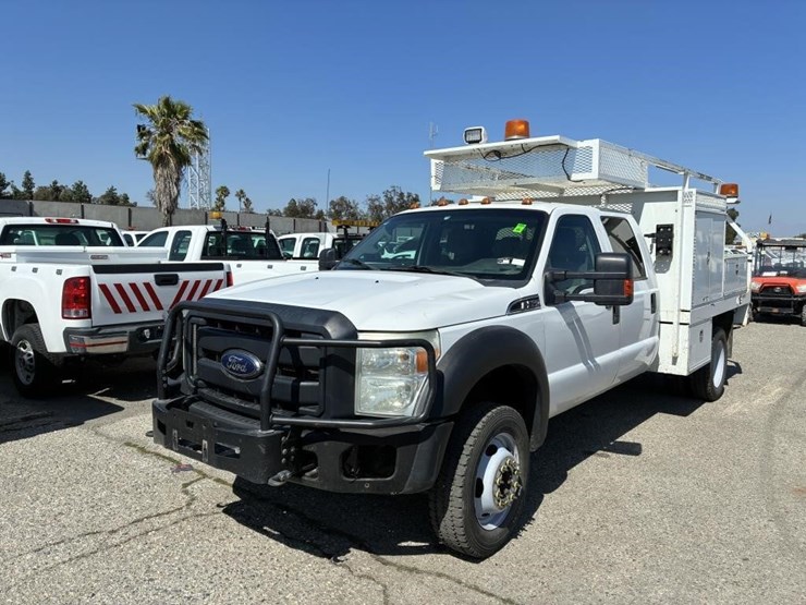 2012-ford-f550-image-1