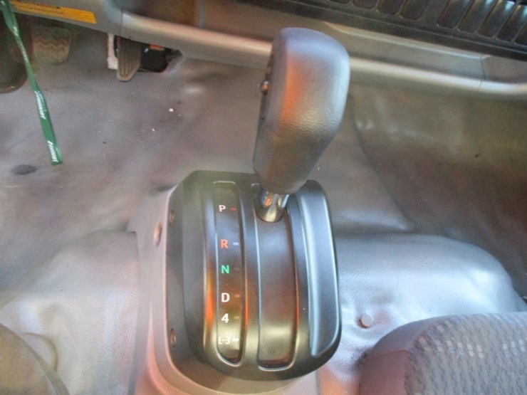 2018-hino-195-image-10