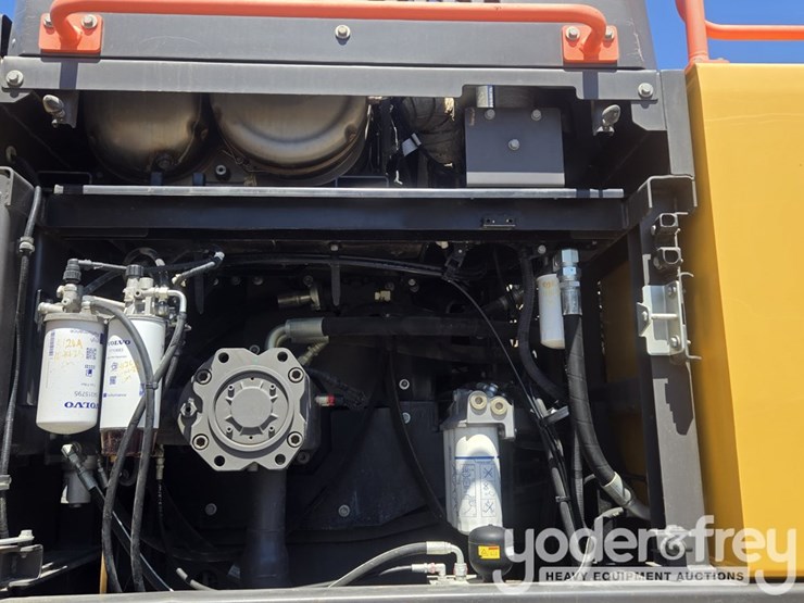 2022-volvo-ec350el-image-35