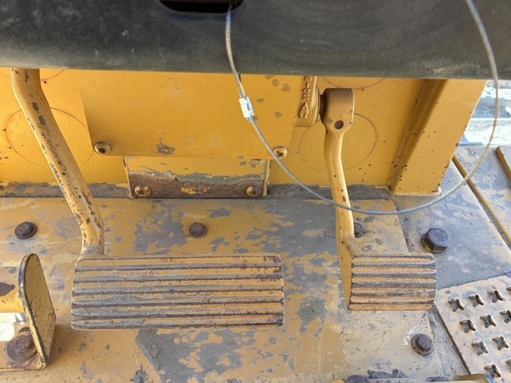 2000-caterpillar-d5m-image-25