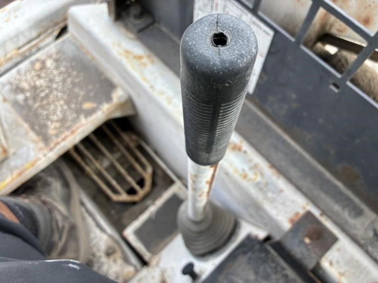 bobcat-530-image-19
