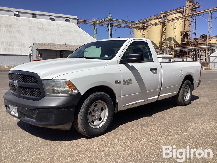 2015-ram-1500-tradesman-image-1