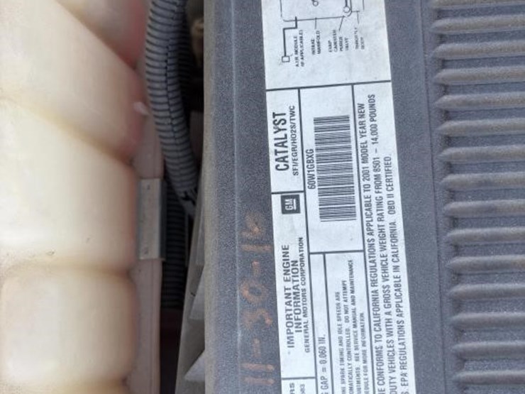 2001-chevrolet-2500hd-image-9