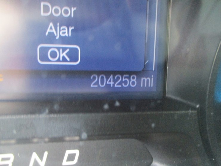 2014-ford-explorer-image-17