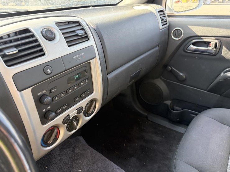 2009-chevrolet-colorado-image-17