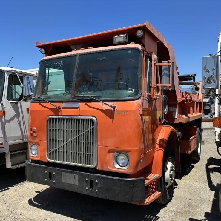1993 VOLVO XPEDITOR