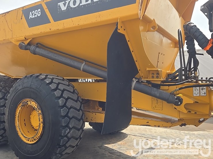 2020-volvo-a25g-image-19